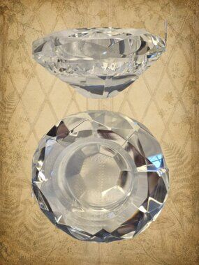Cabinet of Curiosities 🏷️🧚‍♂️ Diamond Shaped Clear Tealight Holders